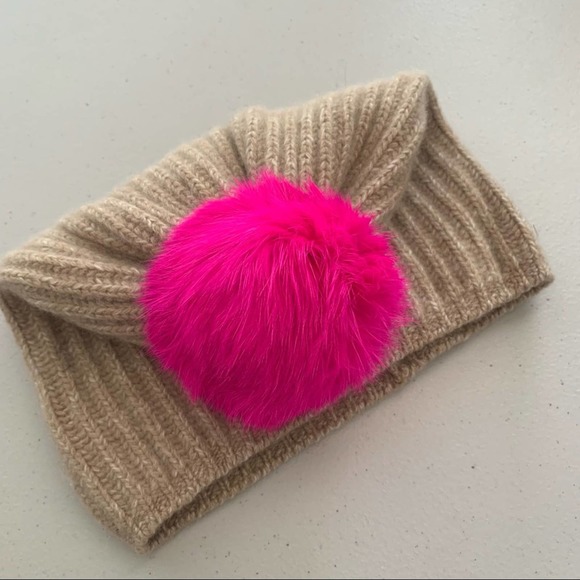 Portolano Cashmere/Extra Fine Wool/Silk Blend Beanie with Real Rabbit Fur - Picture 3 of 5